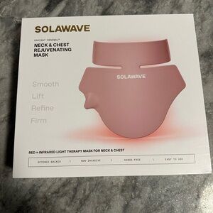 Solawave Neck & Chest Rejuvenating Red Light Mask